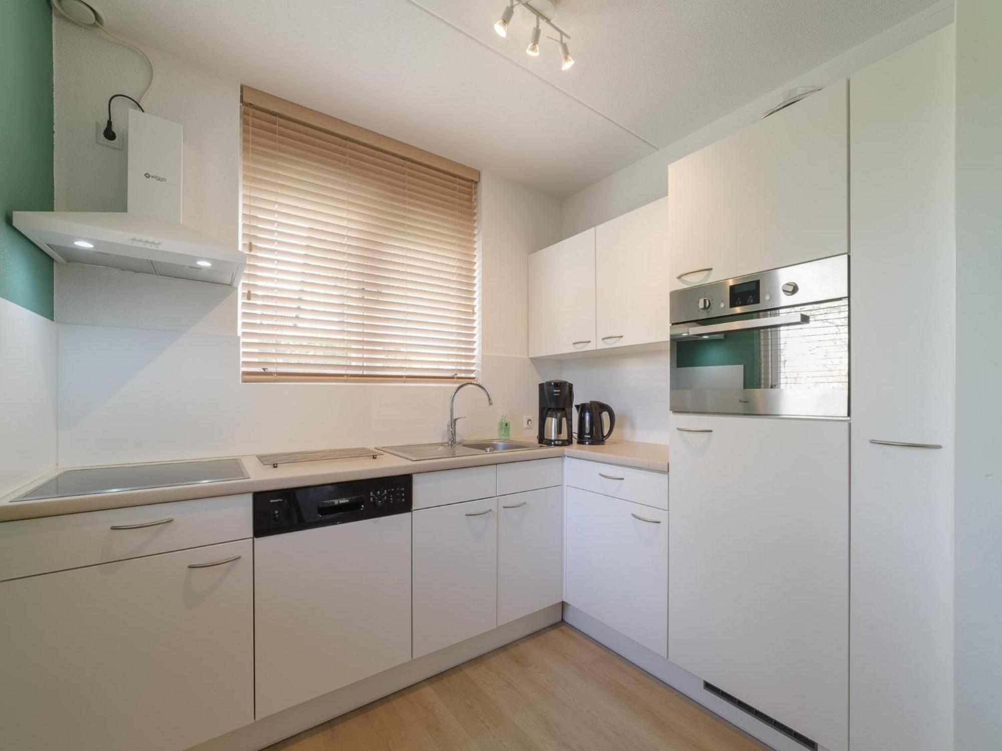 Vakantiehuis With Washing Machine, In A 200m From The Wemeldinge
